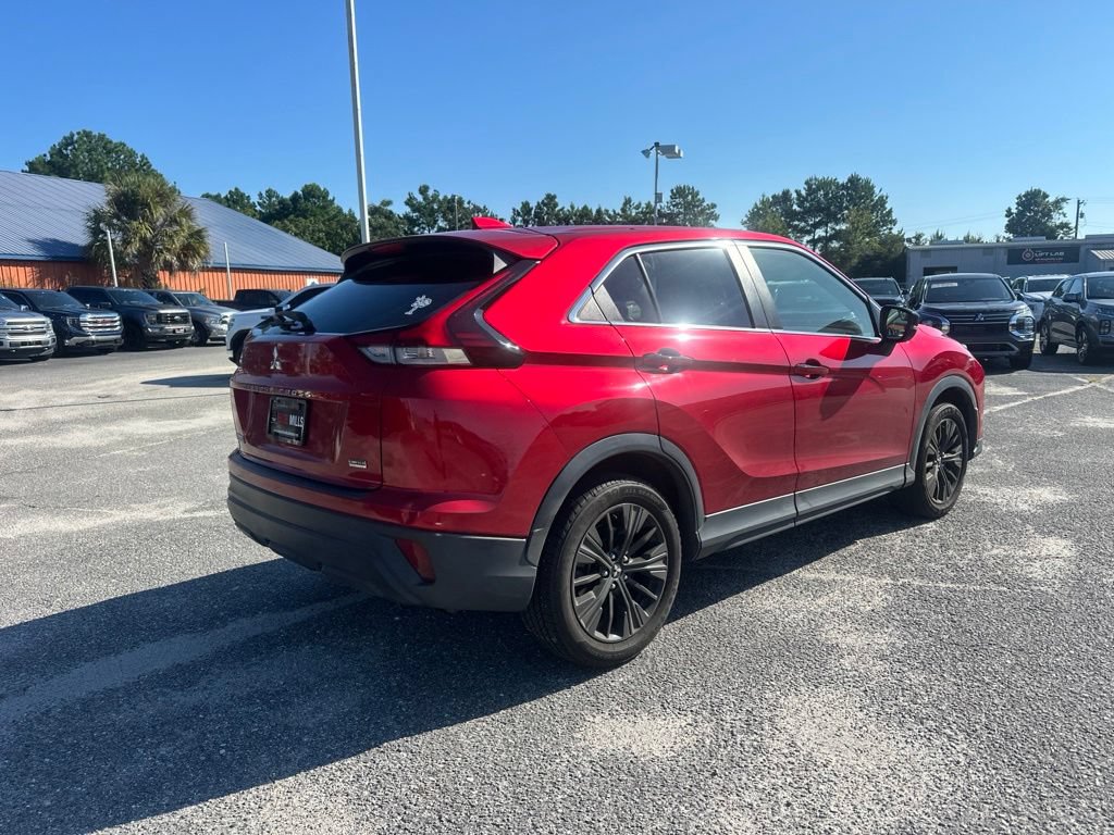 Used 2022 Mitsubishi Eclipse Cross LE FWD image 3