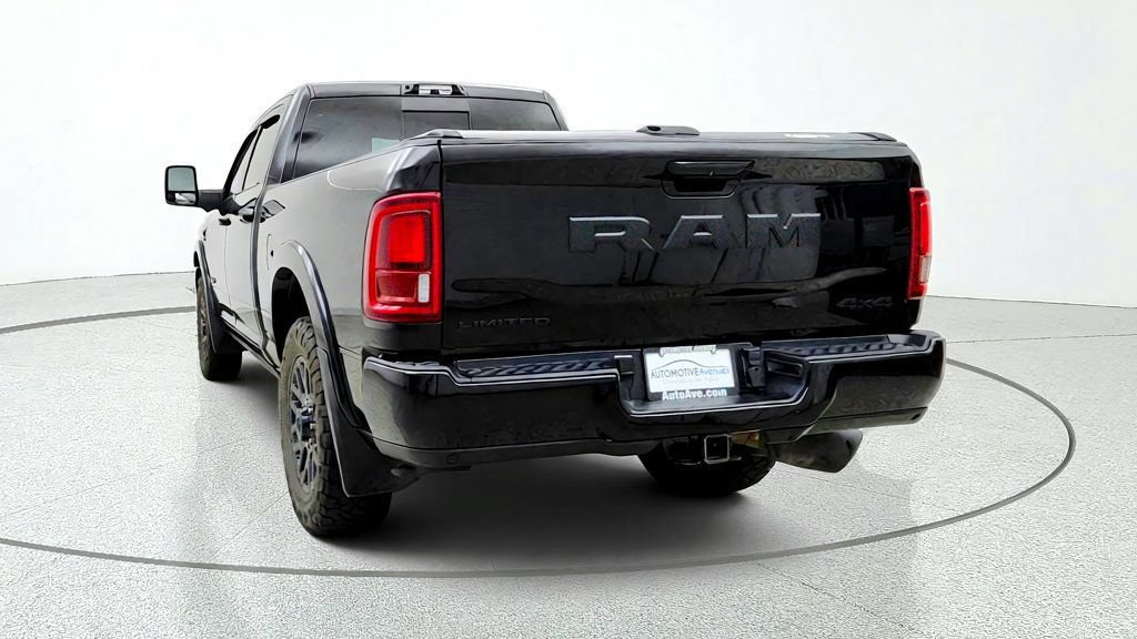 Used 2025 RAM 2500 Limited AWD/4WD image 6