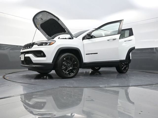 New 2026 Jeep Compass Latitude image 29