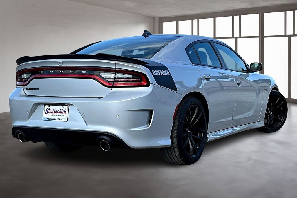 Used 2022 Dodge Charger Scat Pack w/ Daytona Edition Group image 6