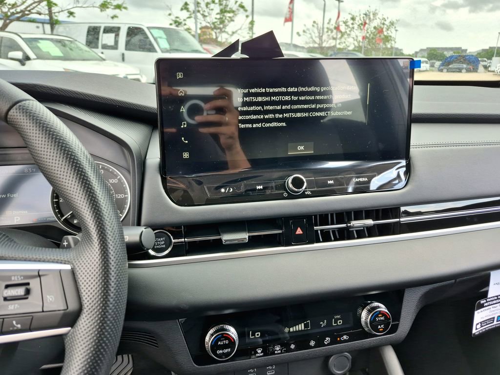 New 2026 Mitsubishi Outlander ES image 16