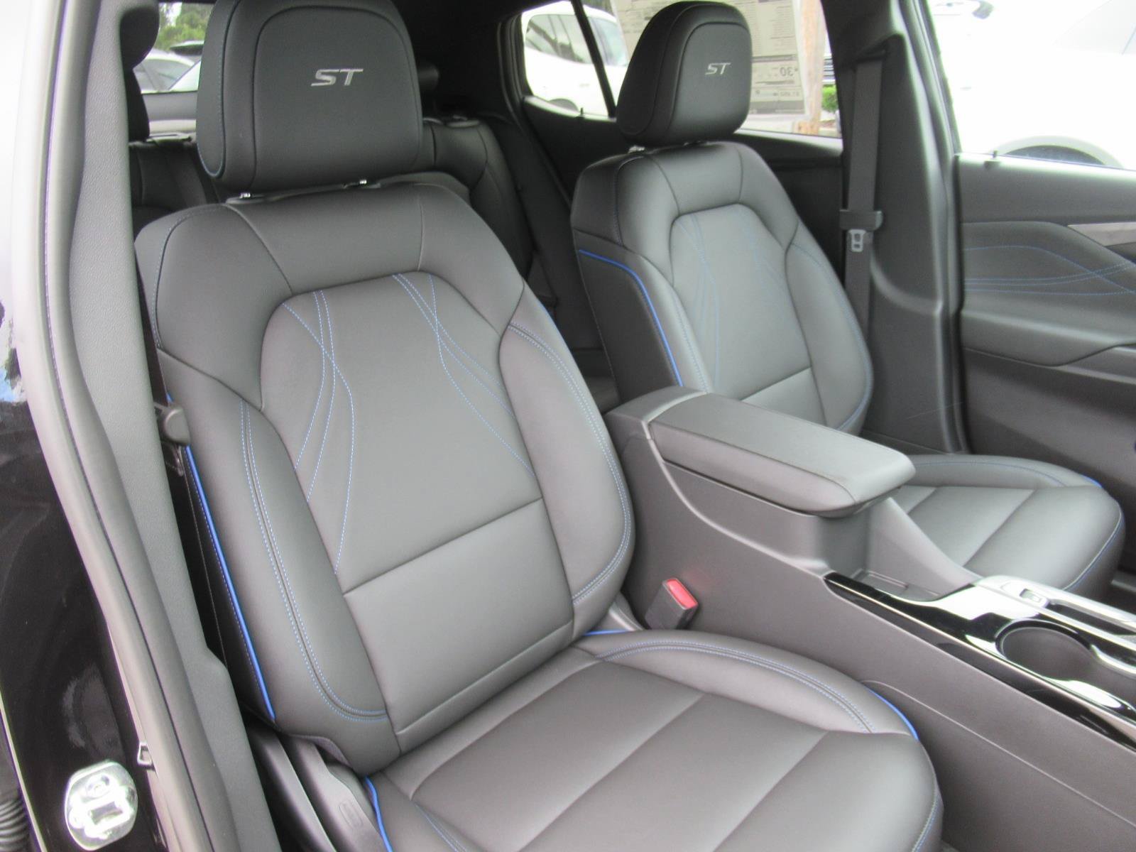 New 2026 Buick Envista Sport Touring w/ Convenience I Package FWD image 8