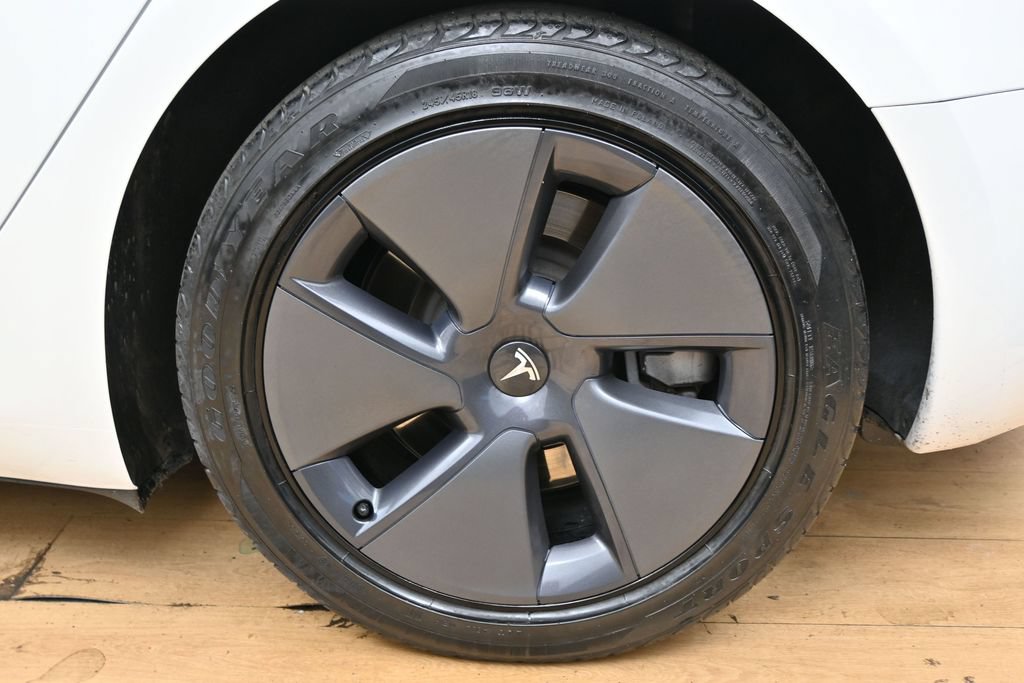 Used 2023 Tesla Model 3 Standard Range RWD image 14
