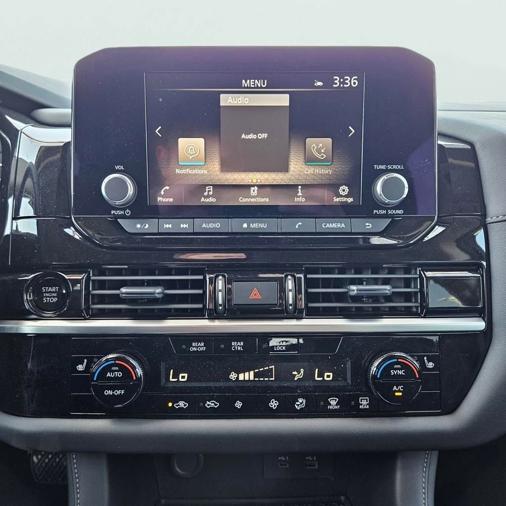 Certified 2025 Nissan Pathfinder SV image 12