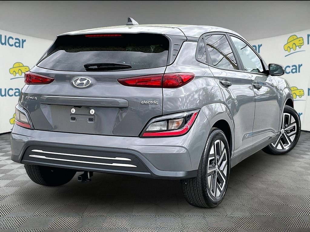Used 2023 Hyundai Kona SE w/ Cargo Package FWD image 6