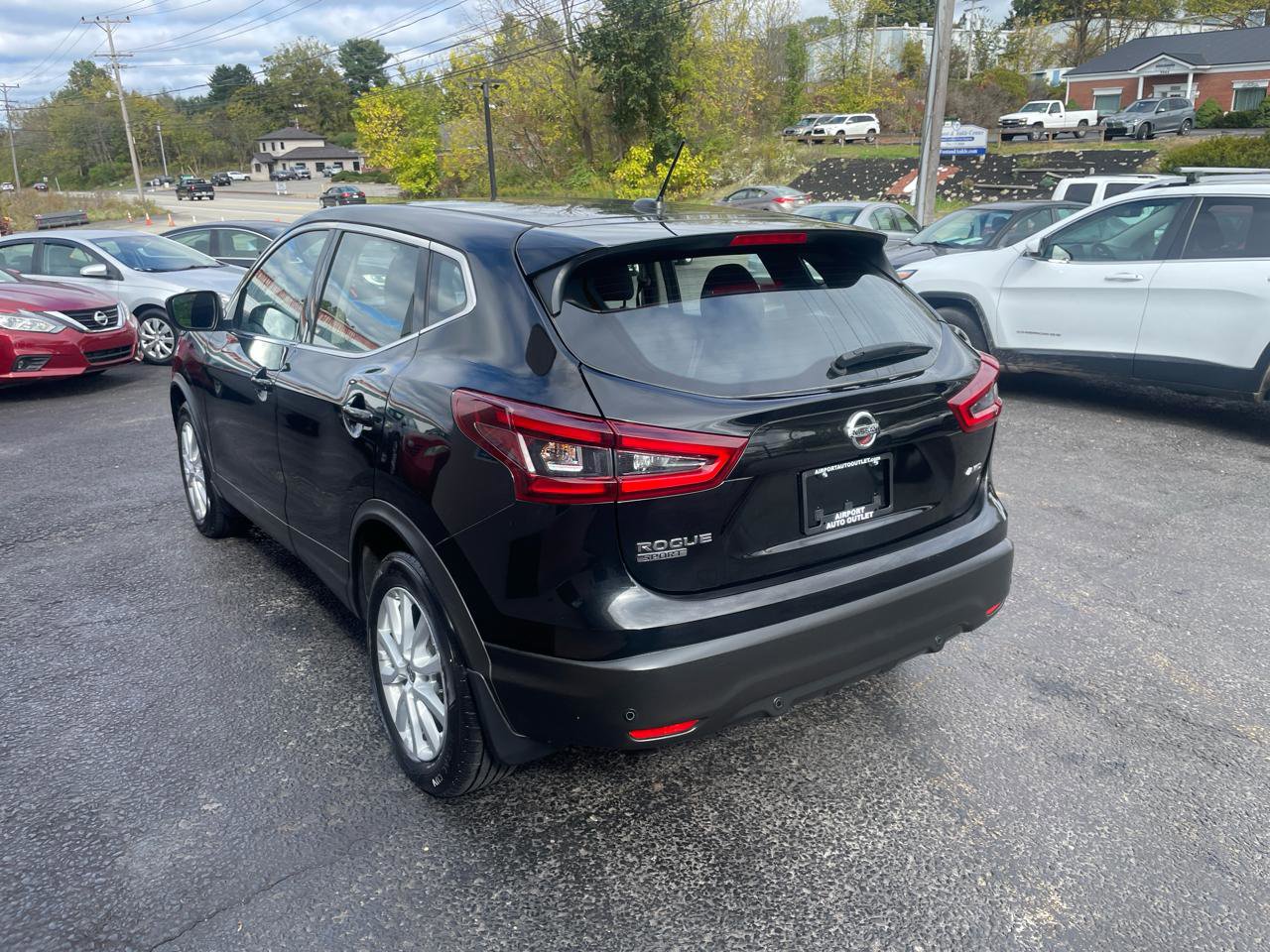 Used 2022 Nissan Rogue Sport S AWD/4WD image 8