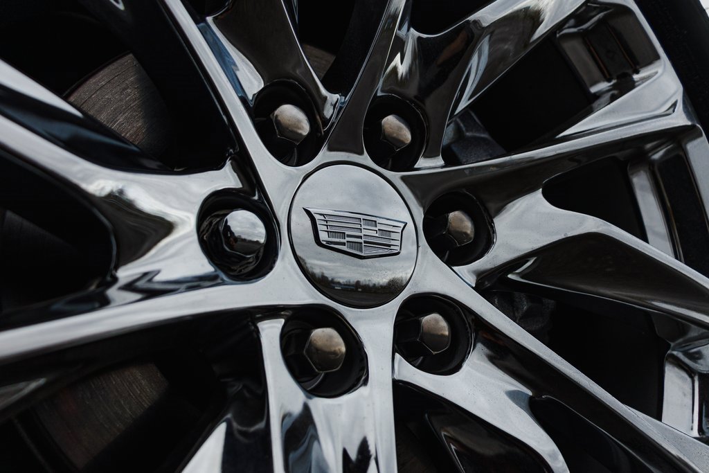 Used 2023 Cadillac Escalade ESV Premium Luxury Platinum w/ LPO, Radiant Package image 5