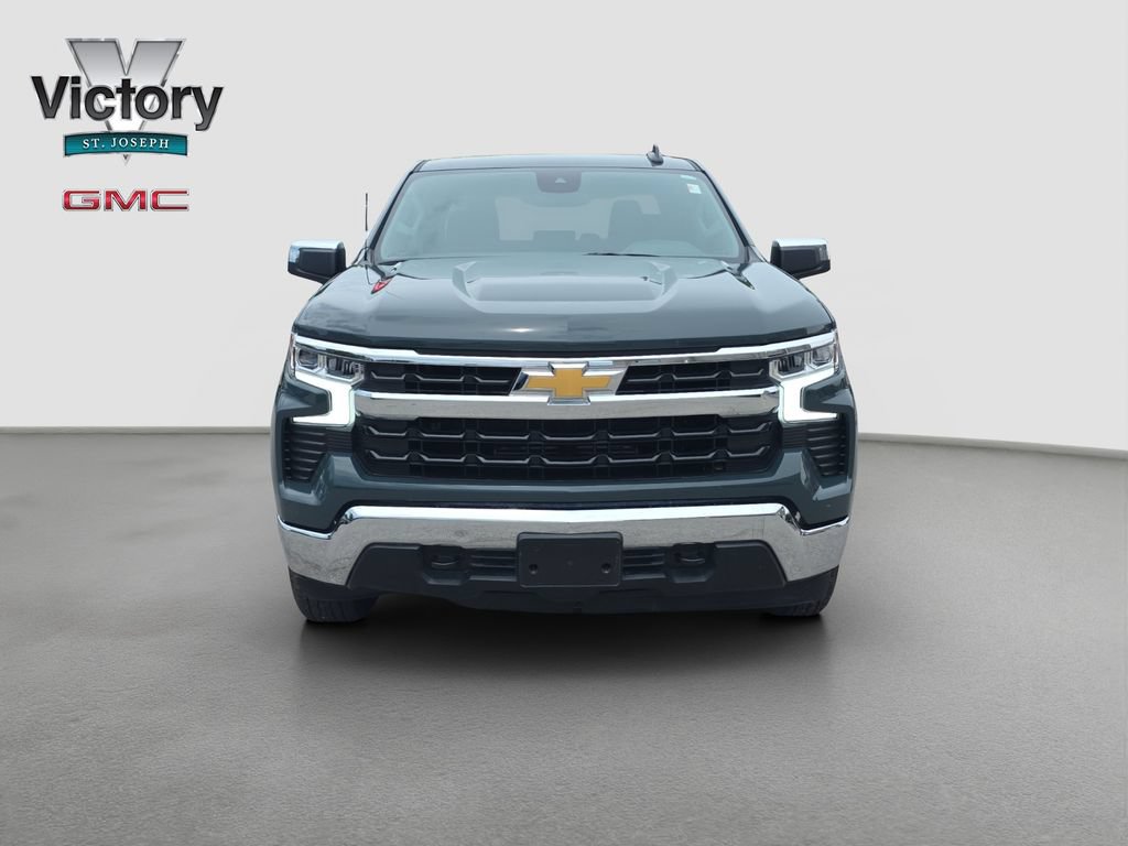 Used 2025 Chevrolet Silverado 1500 LT w/ Protection Package AWD/4WD image 2