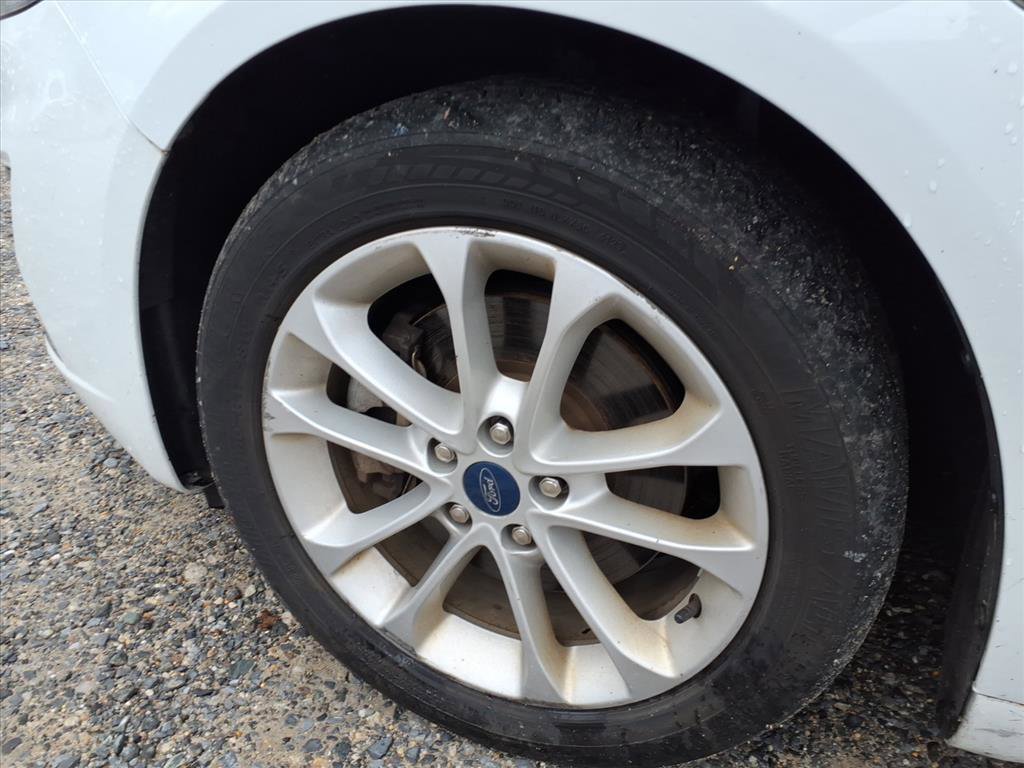 Used 2020 Ford Fusion Energi Titanium image 9