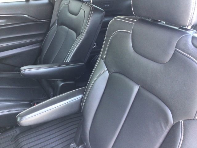 Used 2022 Jeep Grand Cherokee L Laredo w/ Luxury Tech Group I image 40