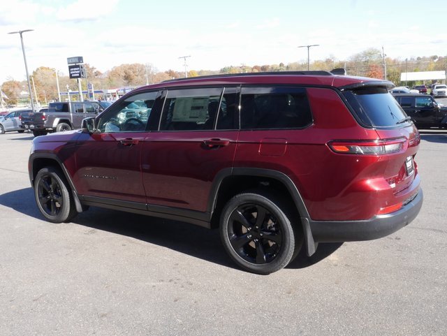 New 2025 Jeep Grand Cherokee L Altitude image 8