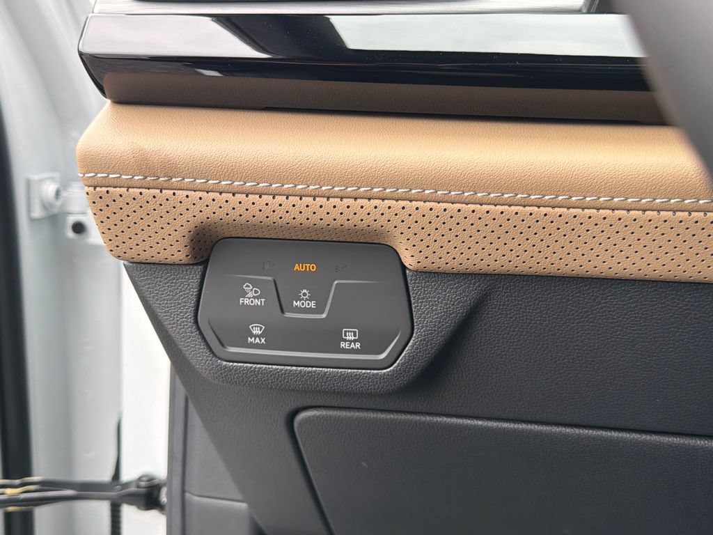 New 2026 Volkswagen Atlas Cross Sport SE AWD/4WD image 30