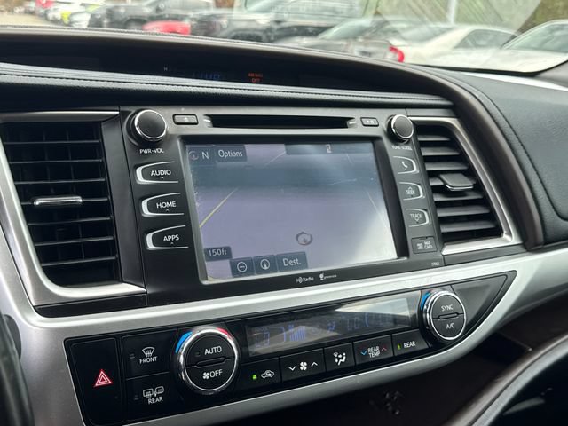 Used 2015 Toyota Highlander XLE AWD/4WD image 23