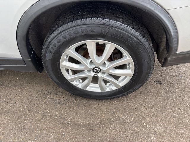 Used 2020 Nissan Rogue SV FWD image 44