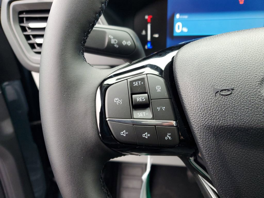 New 2026 Ford Escape SE image 15