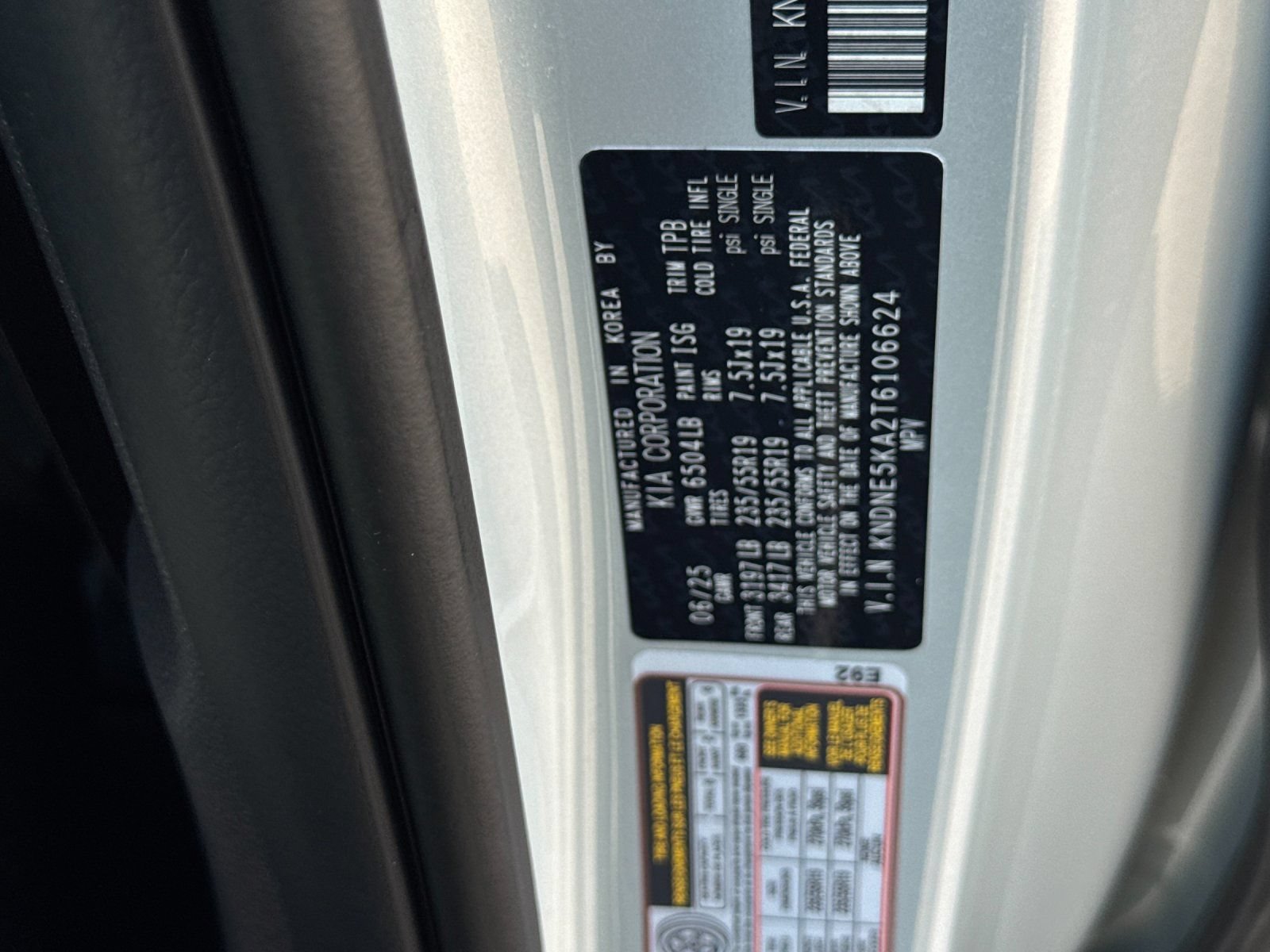 Certified 2026 Kia Carnival SX FWD image 35