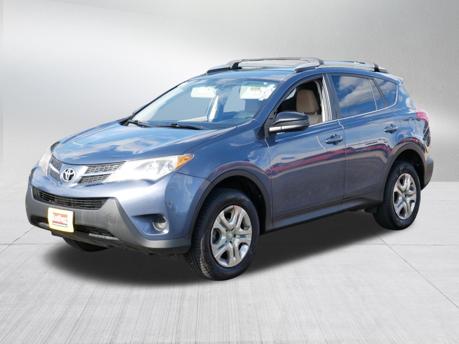 Used 2013 Toyota RAV4 LE AWD/4WD image 3