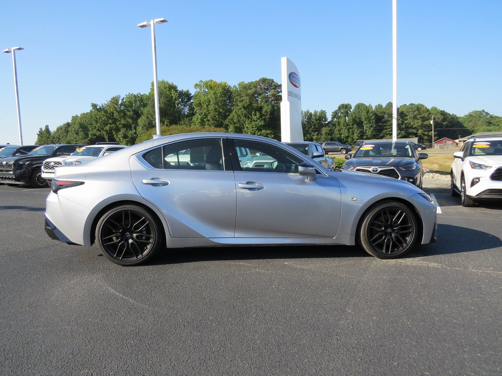 Used 2023 Lexus IS 350 F Sport image 10