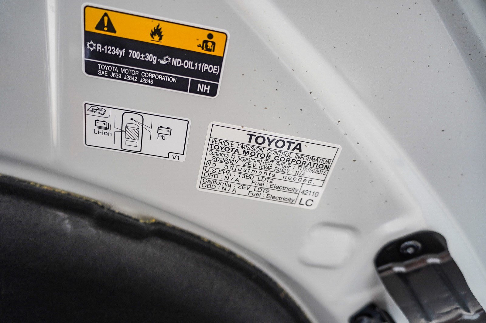 New 2026 Toyota C-HR AWD/4WD image 14