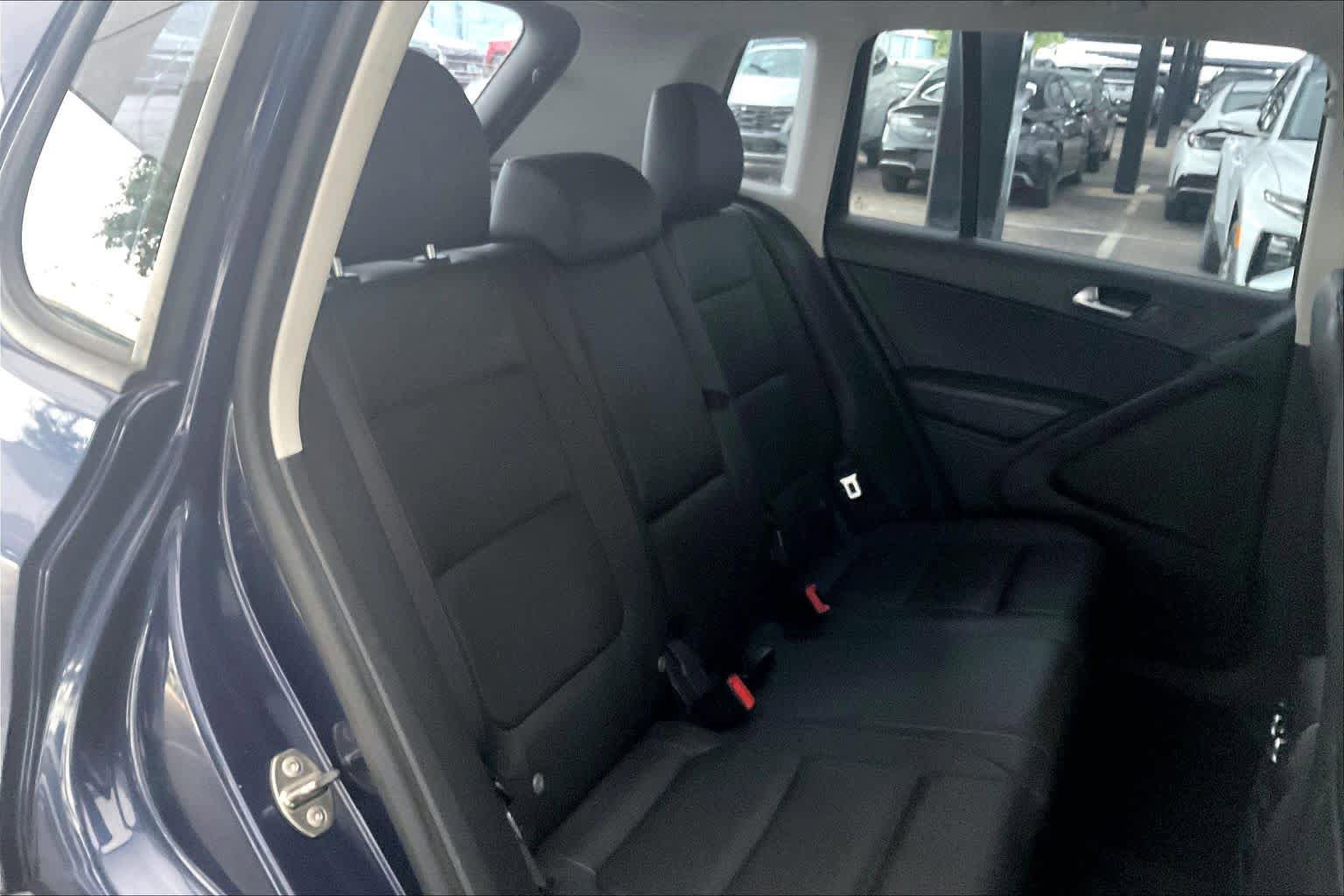 Used 2016 Volkswagen Tiguan S FWD image 20