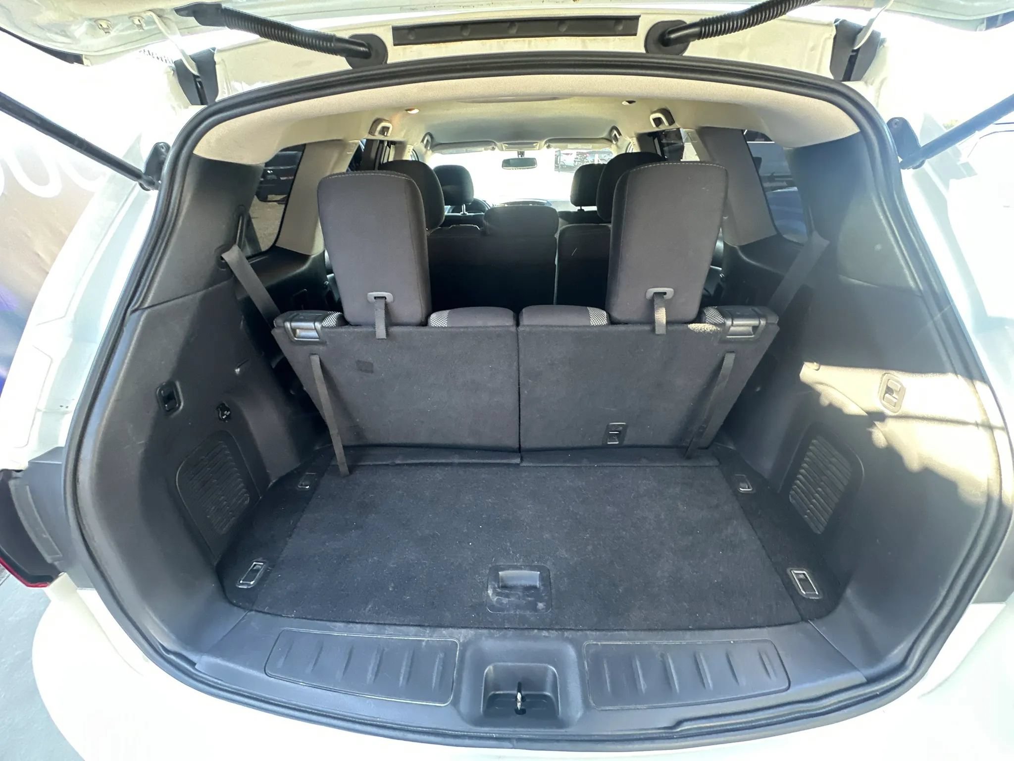Used 2018 Nissan Pathfinder SV AWD/4WD image 42