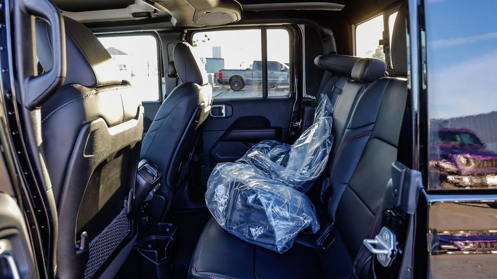 New 2026 Jeep Gladiator Rubicon AWD/4WD image 23