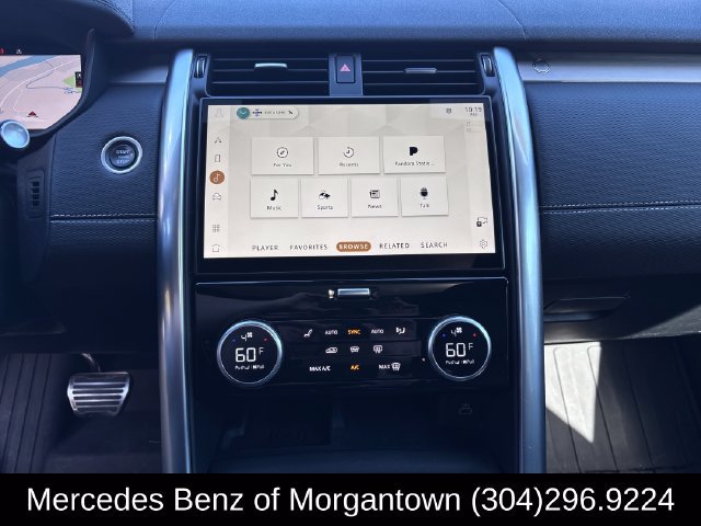 Used 2024 Land Rover Discovery Dynamic SE AWD/4WD image 24