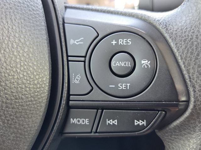 Used 2022 Toyota Corolla LE FWD image 23