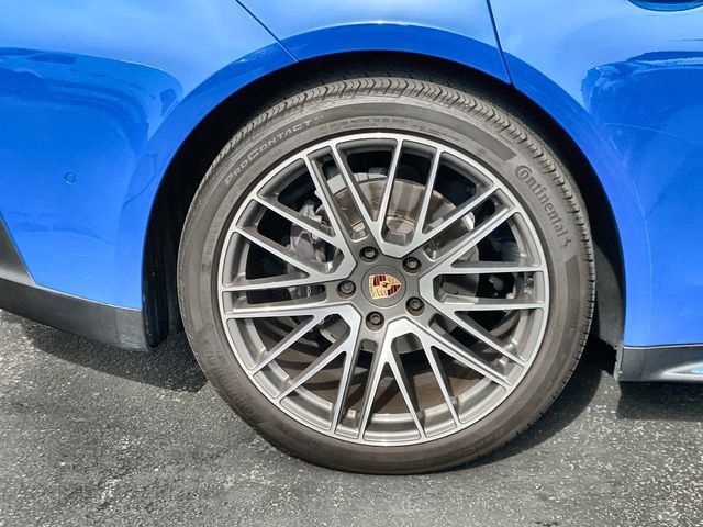 Used 2024 Porsche Panamera 4 image 25