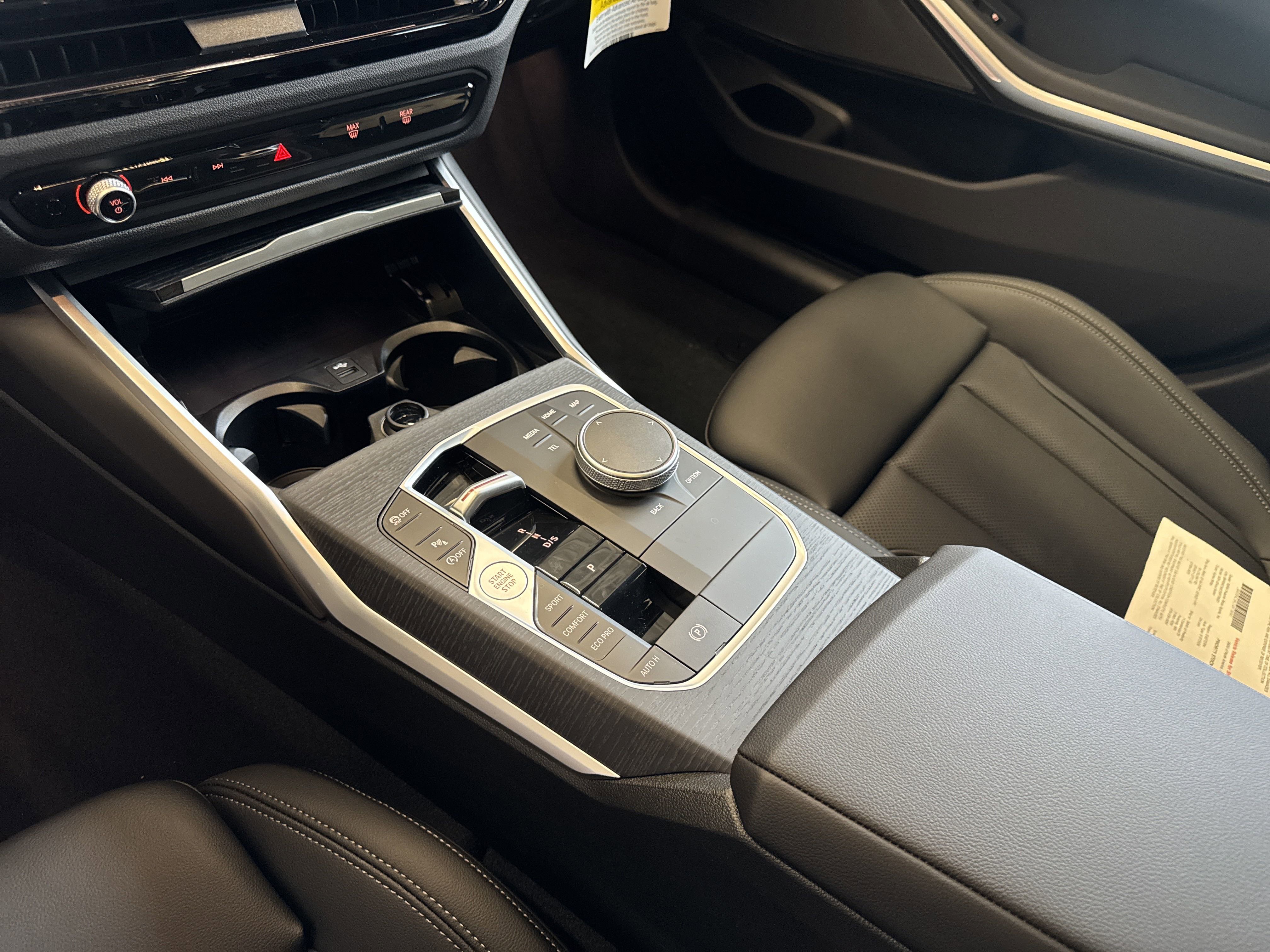 Used 2025 BMW 330i xDrive Sedan w/ M Sport Package image 23