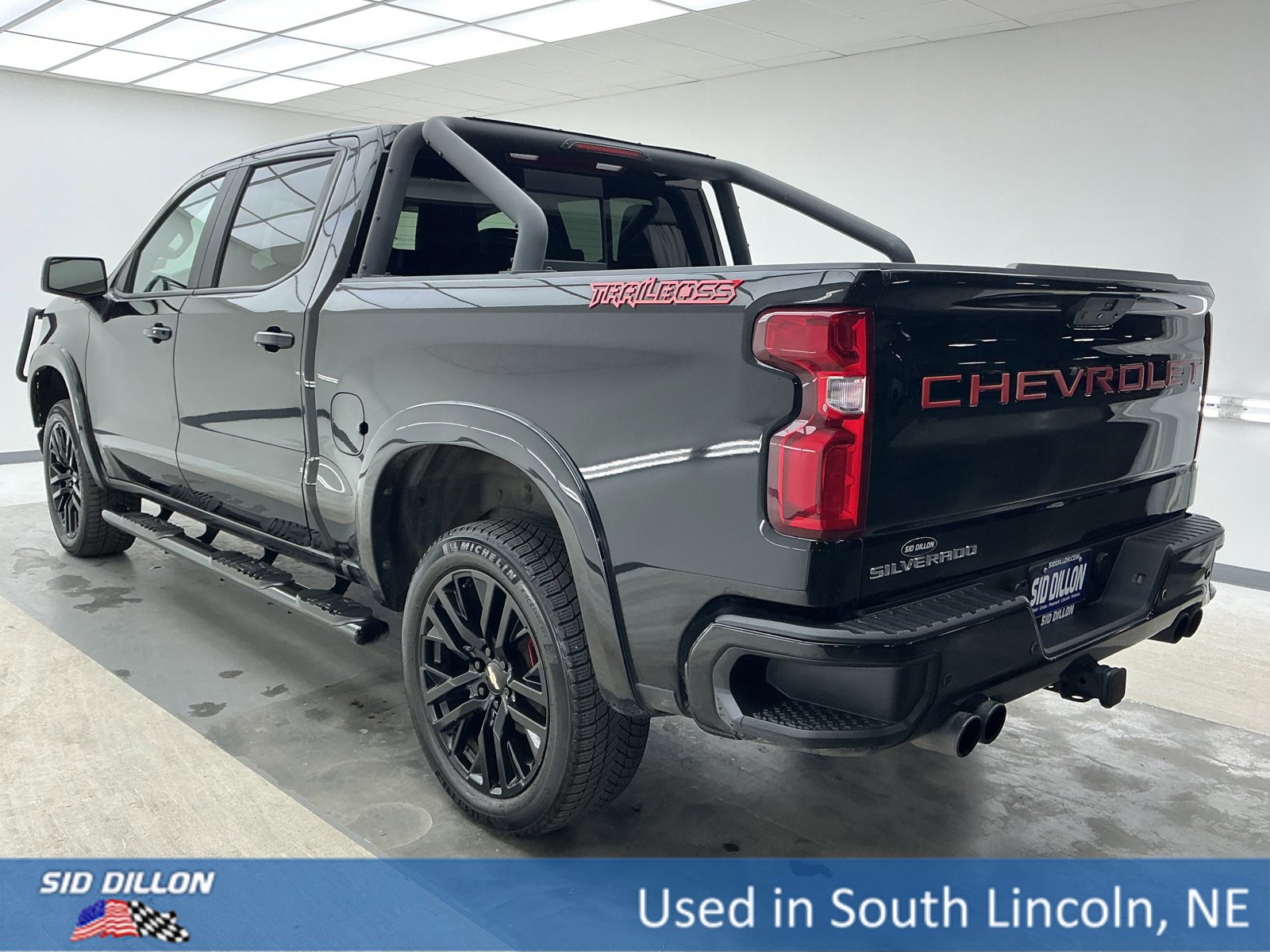 Used 2020 Chevrolet Silverado 1500 LT Trail Boss image 6