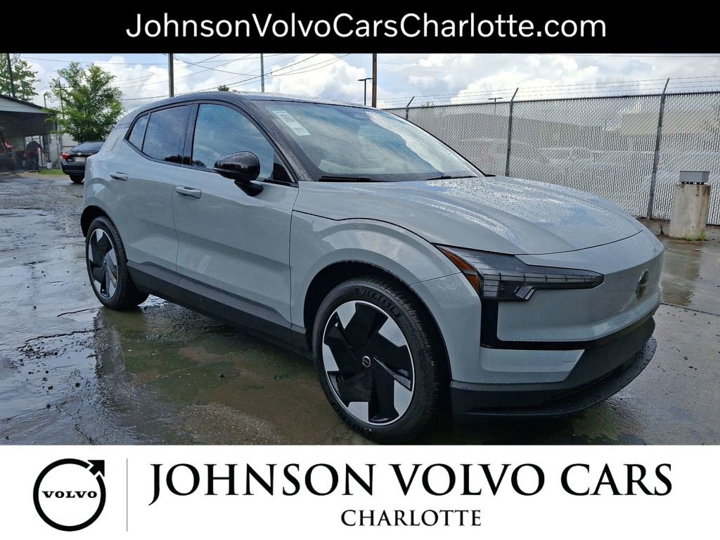 New 2025 Volvo EX30 Plus w/ Protection Package Premier AWD/4WD video 1