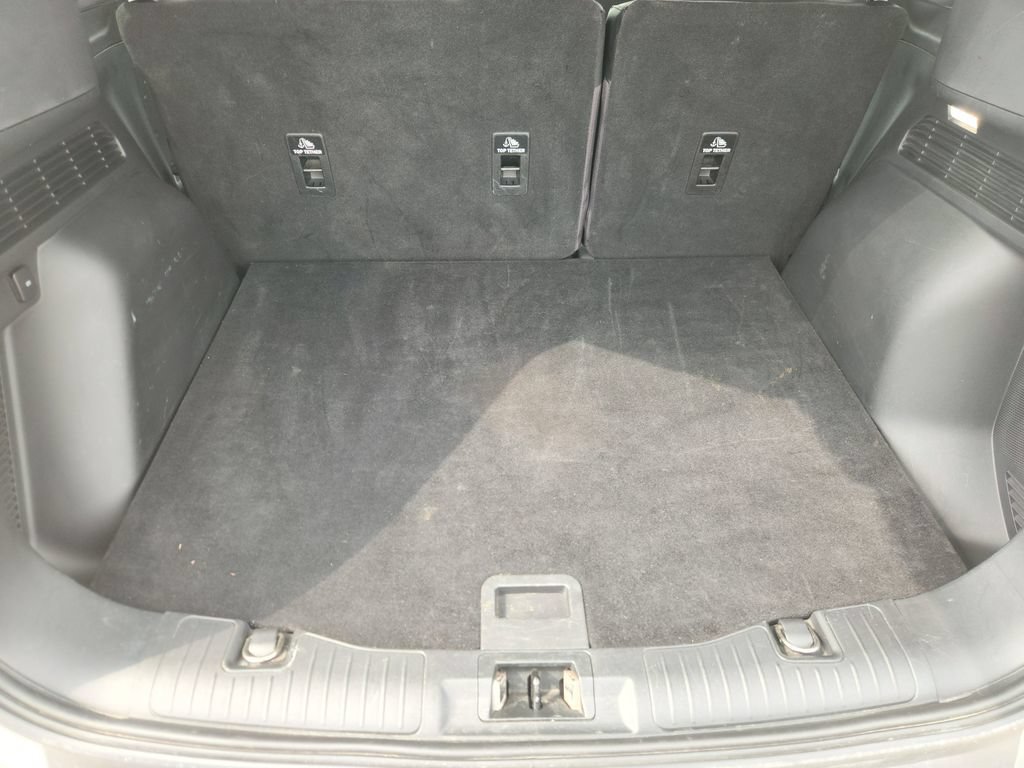 Used 2020 Ford Escape Titanium FWD image 32