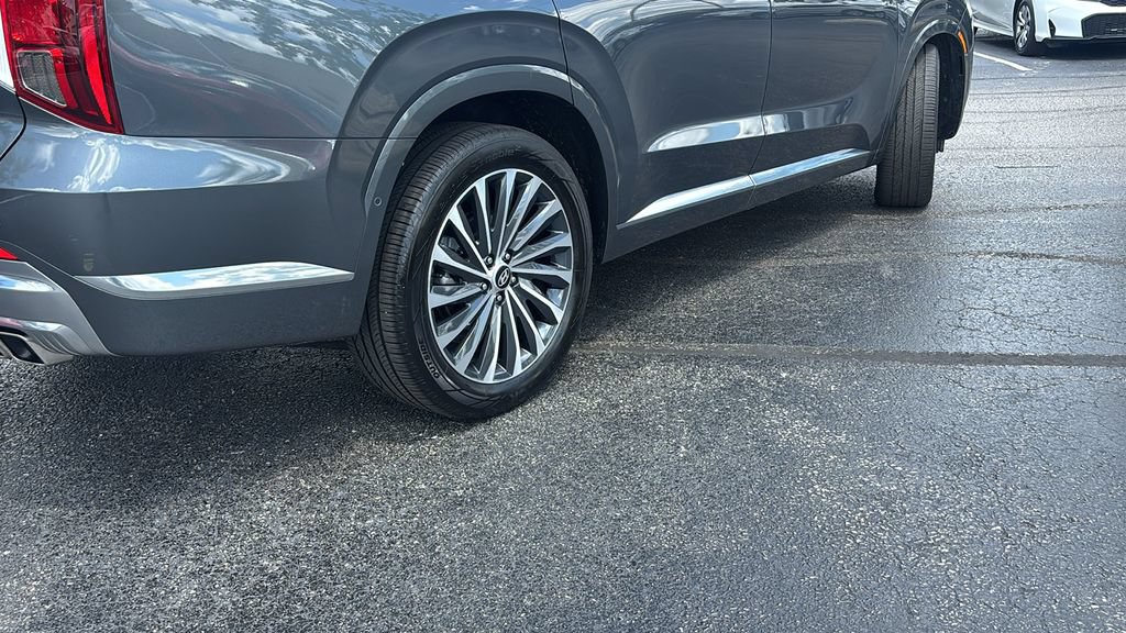Used 2025 Hyundai Palisade Calligraphy AWD/4WD image 8