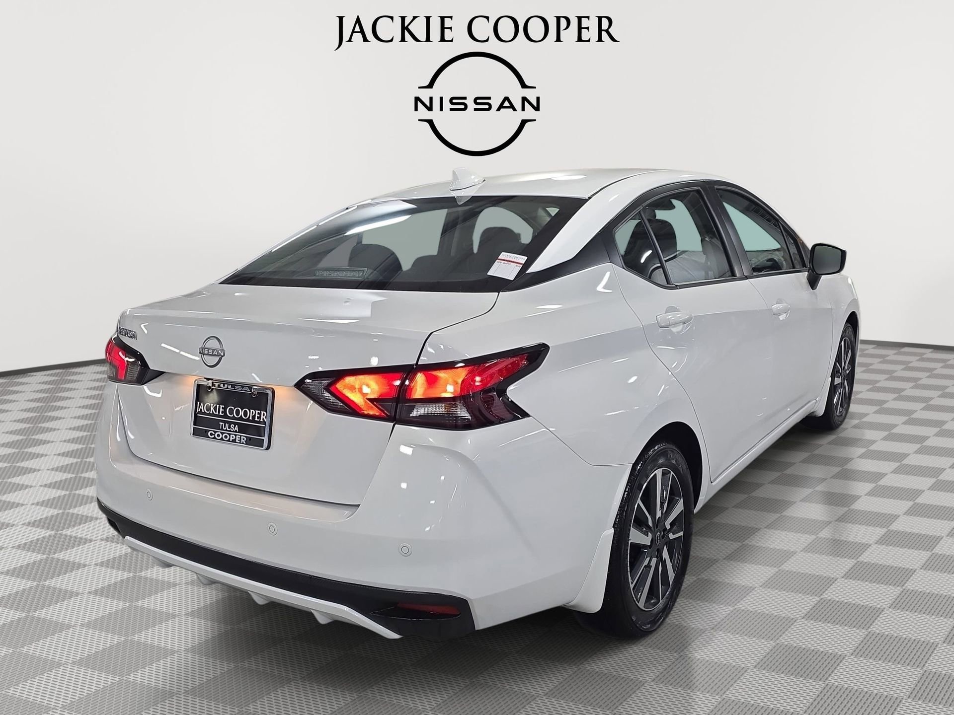 Certified 2025 Nissan Versa SV w/ Trunk Package image 5