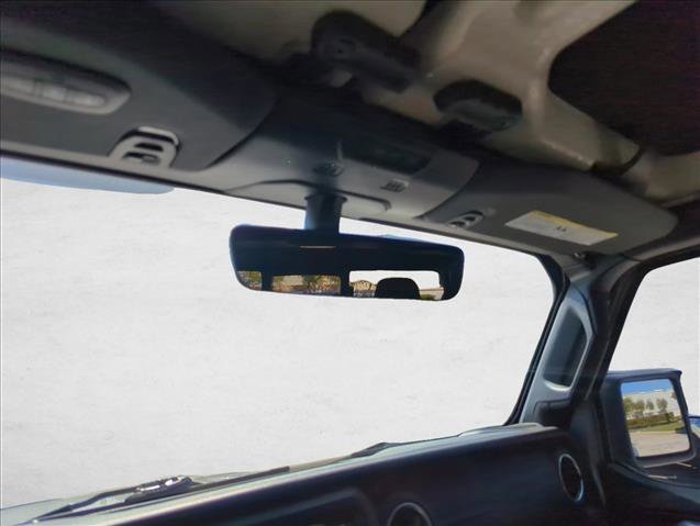 Used 2020 Jeep Gladiator Overland w/ Uconnect 4C Nav & Sound Group image 13