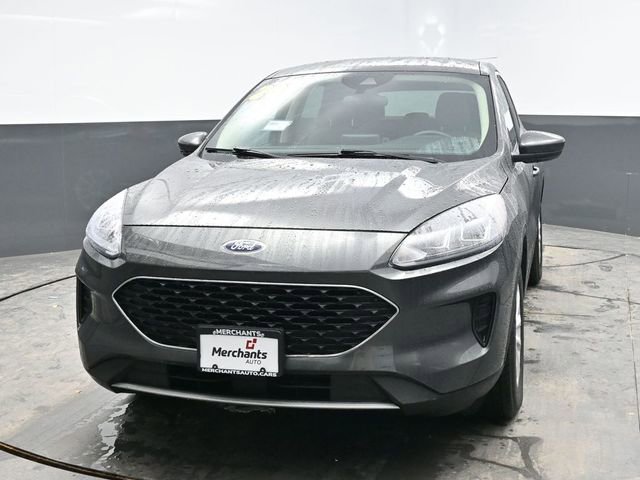 Used 2020 Ford Escape SE image 2