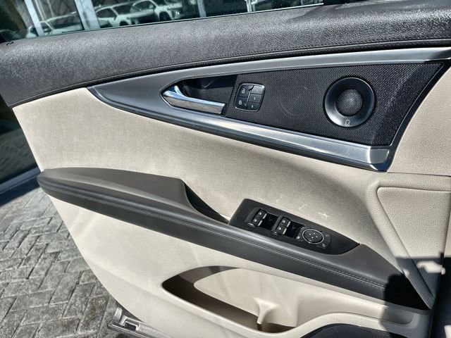 Used 2019 Lincoln Nautilus Select FWD image 23