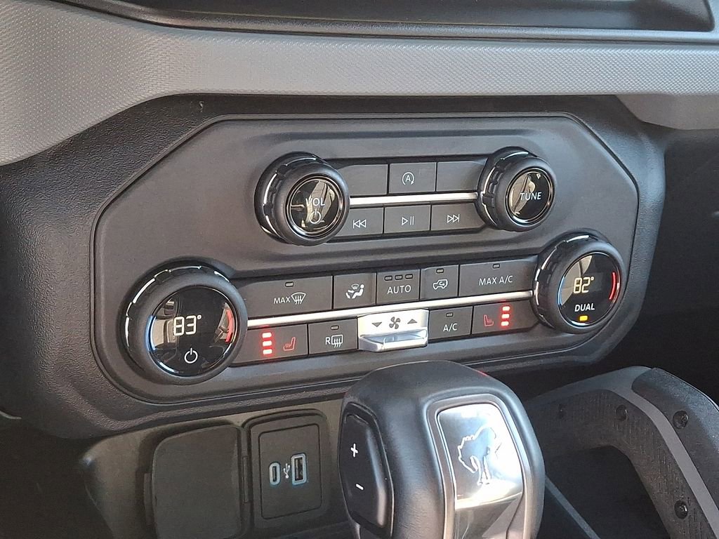 Used 2023 Ford Bronco Big Bend image 15