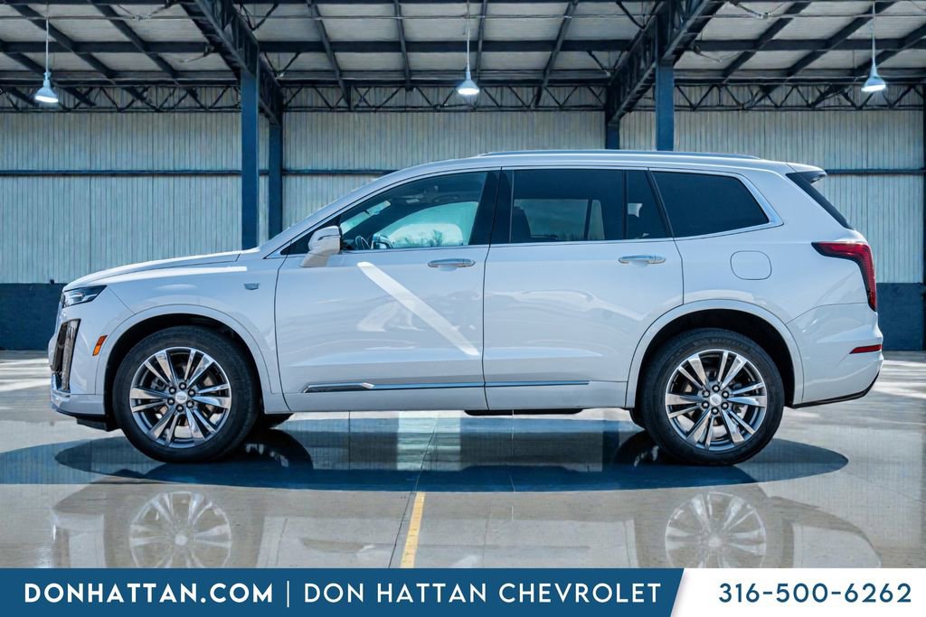 Used 2021 Cadillac XT6 Premium Luxury w/ LPO, Floor Liner Package AWD/4WD image 2