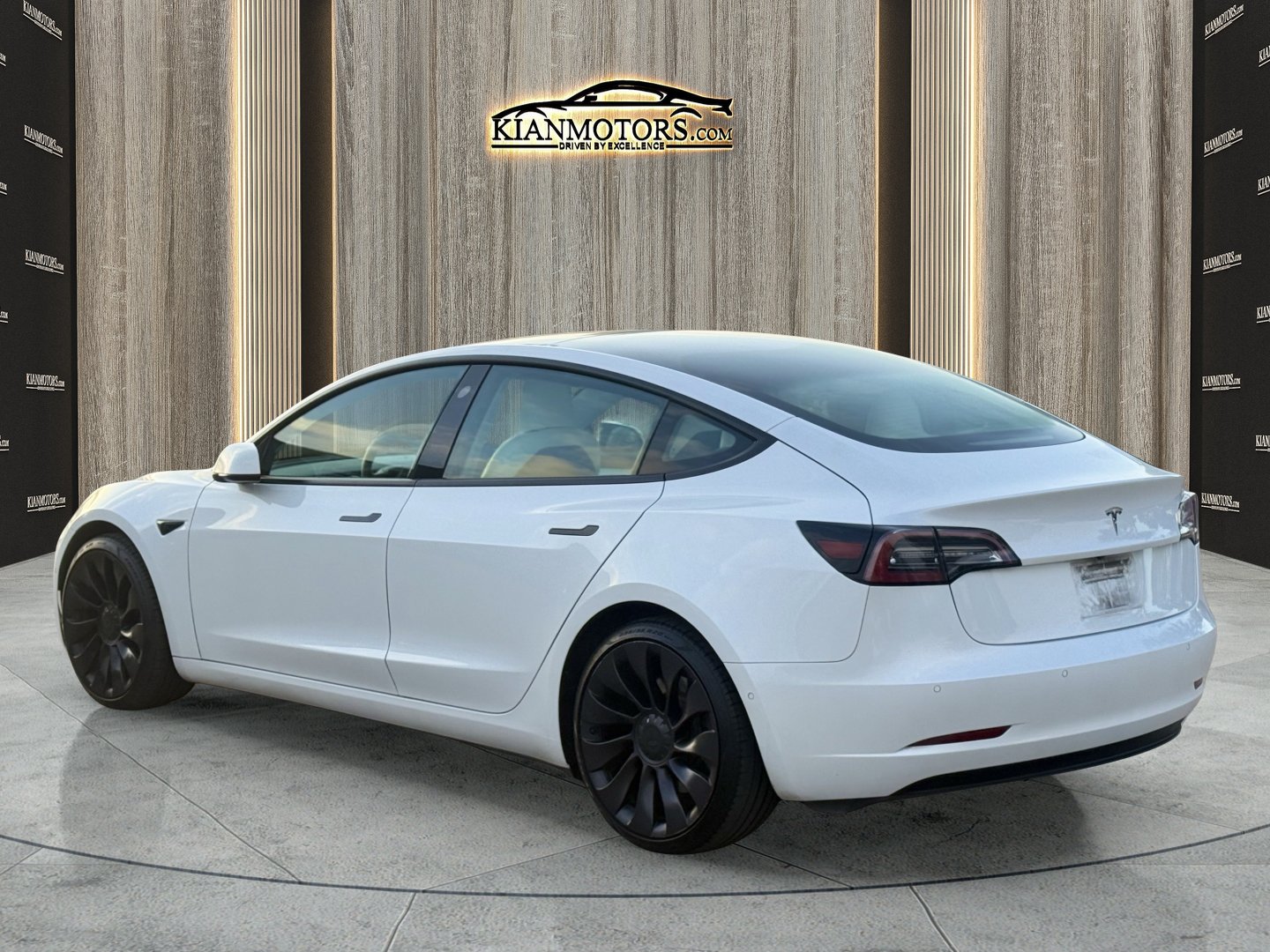 Used 2021 Tesla Model 3 Standard Range Plus RWD image 8