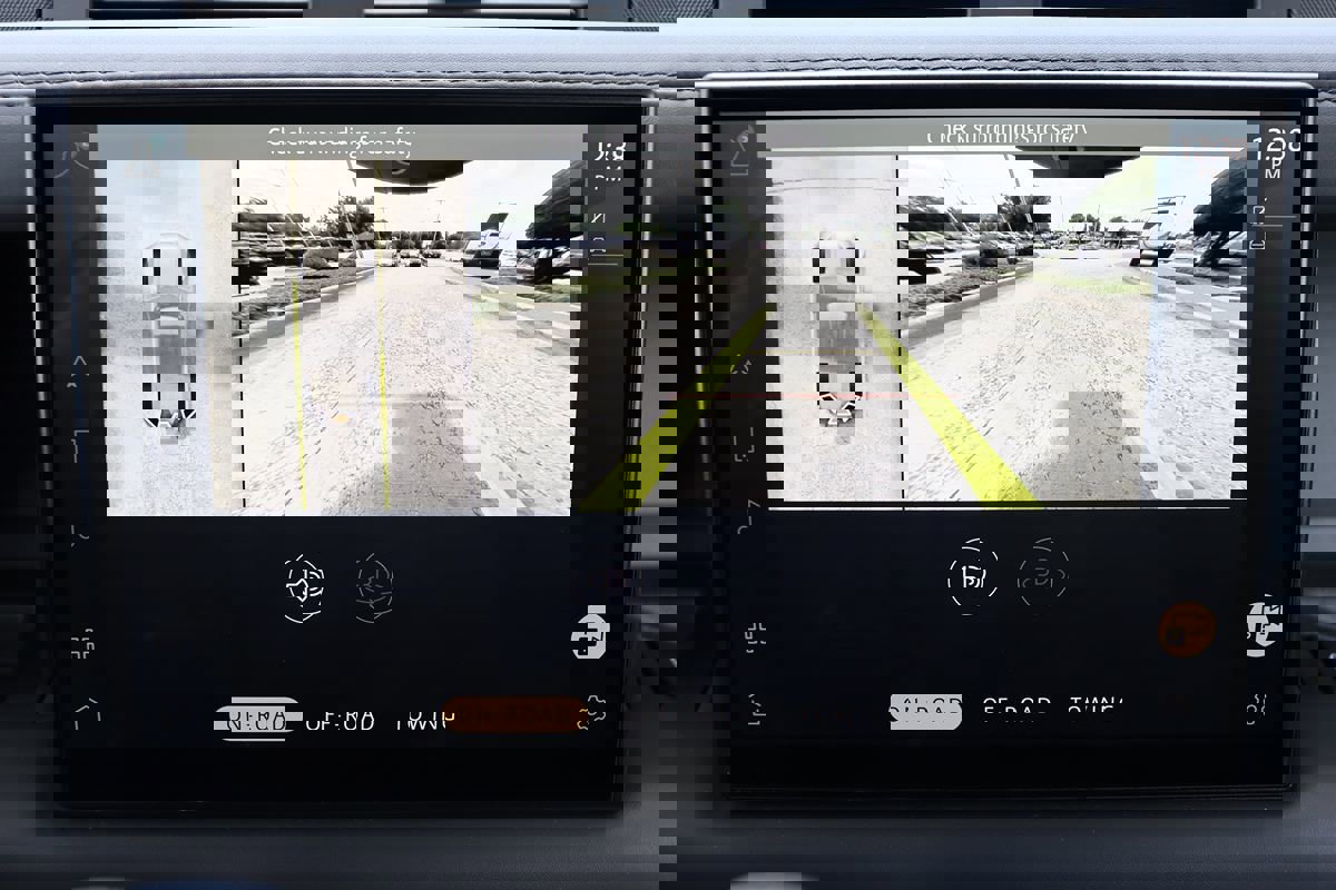 Used 2022 Land Rover Defender 110 X image 31