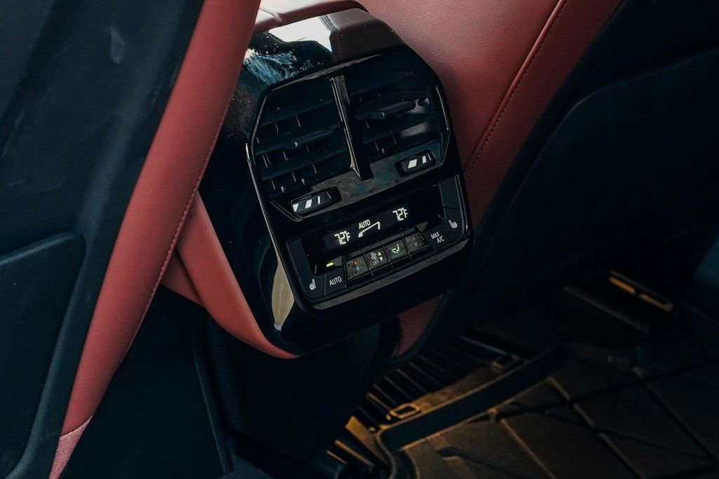 Used 2025 BMW iX xDrive50 w/ Premium Package image 17