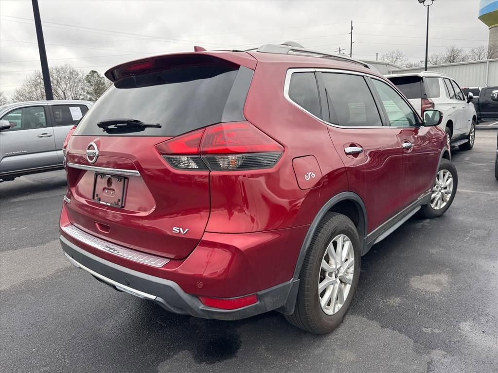 Used 2019 Nissan Rogue SV image 4