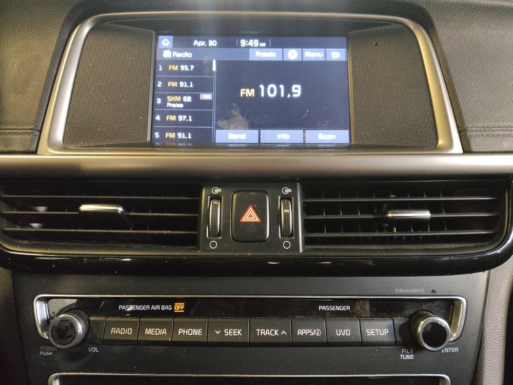 Used 2018 Kia Optima S FWD image 25