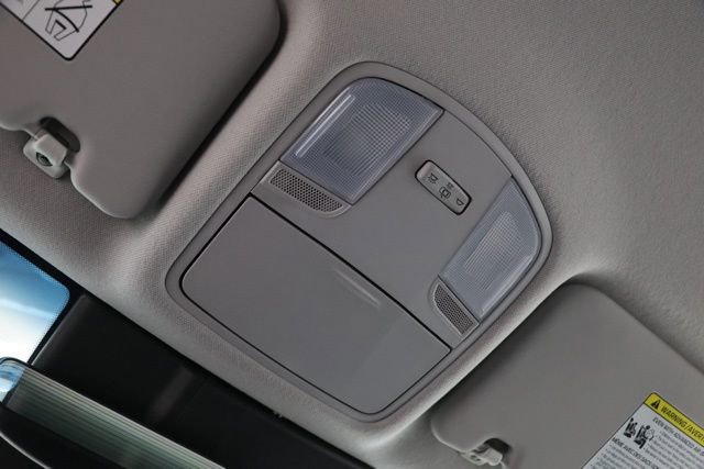 Used 2023 Hyundai Kona SE w/ Cargo Package AWD/4WD image 29