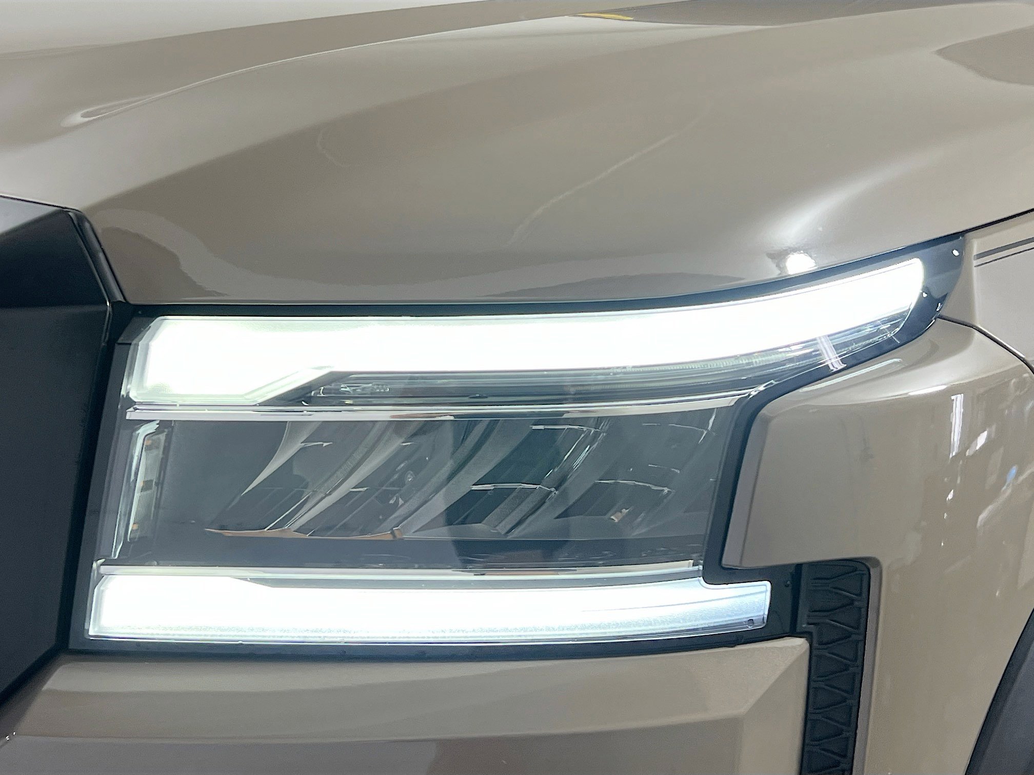 Used 2023 Nissan Frontier Pro-X w/ Pro-X Premium Package image 11