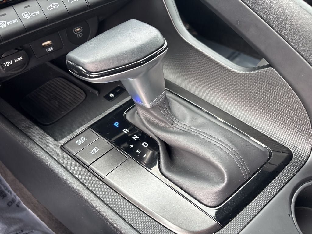 Certified 2025 Hyundai Elantra Sport FWD image 21