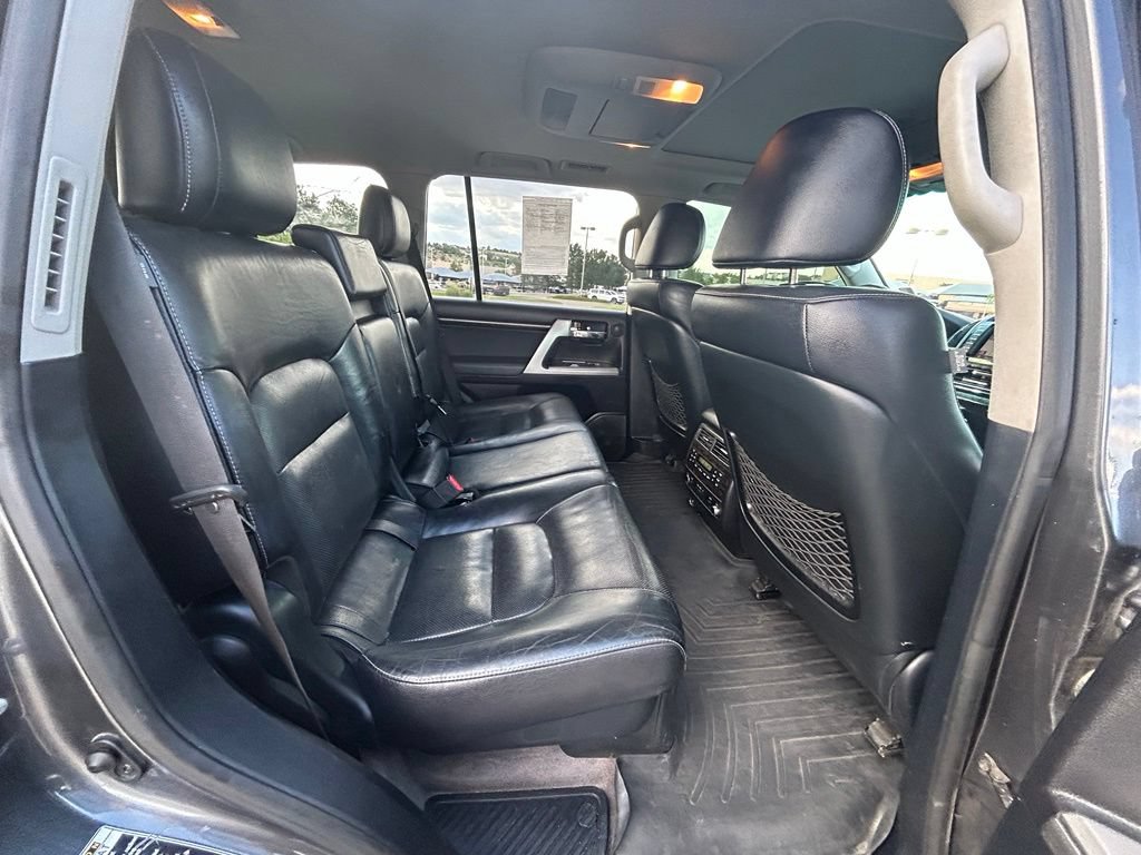 Used 2013 Toyota Land Cruiser AWD/4WD image 31