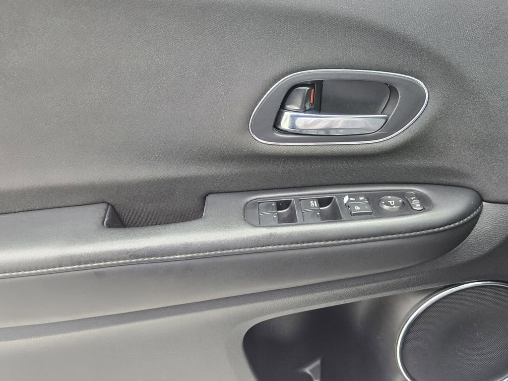 Used 2021 Honda HR-V EX image 27